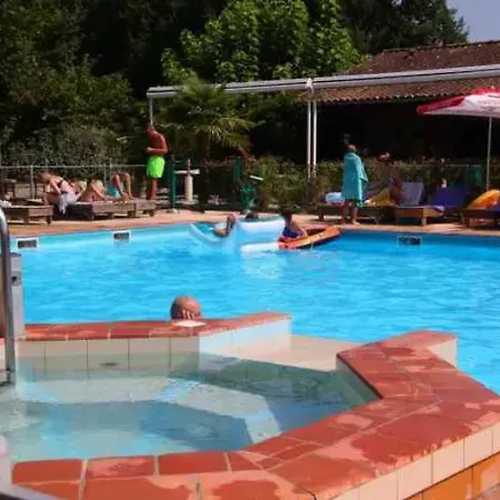 Camping 3 Etoiles - Piscine - Eebbh0 Devillac